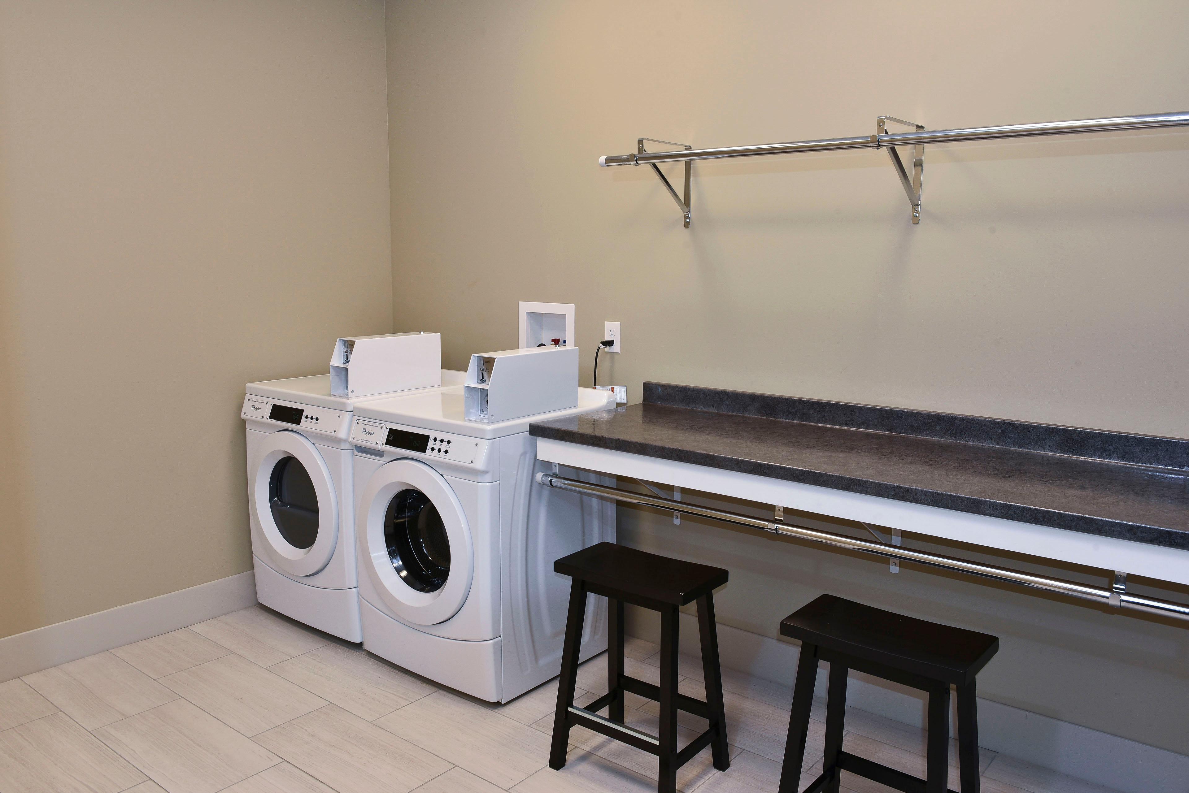 Holiday Inn Express & Suites - Madisonville By Ihg Eksteriør bilde