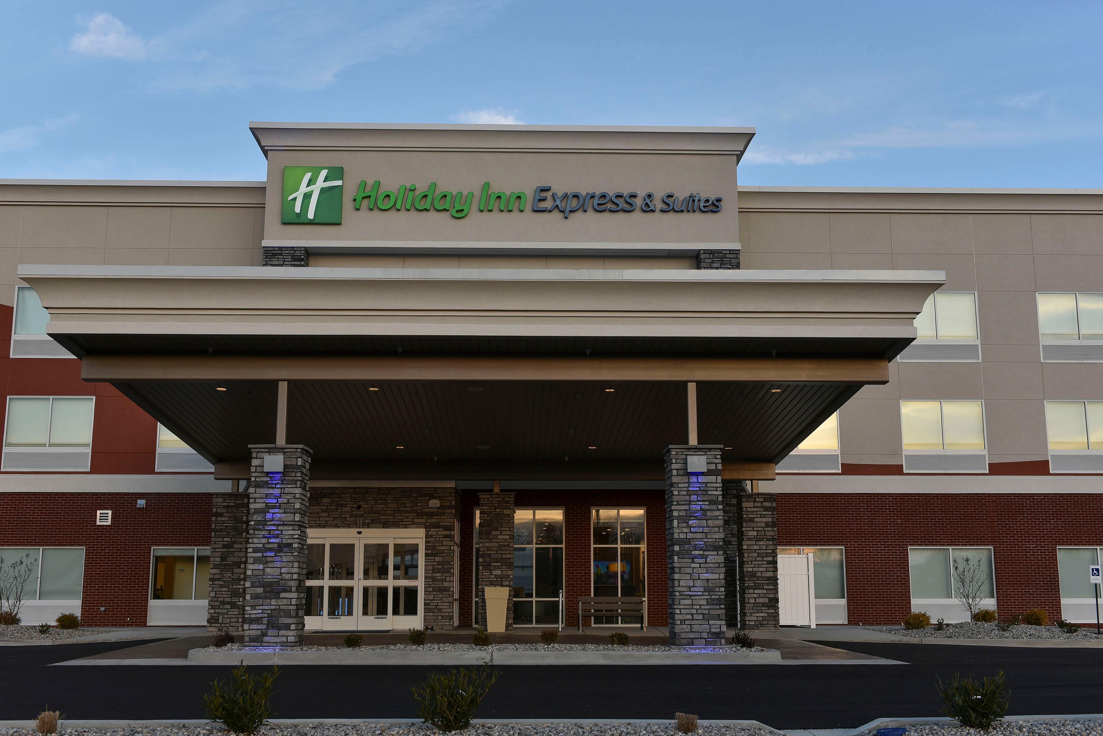 Holiday Inn Express & Suites - Madisonville By Ihg Eksteriør bilde