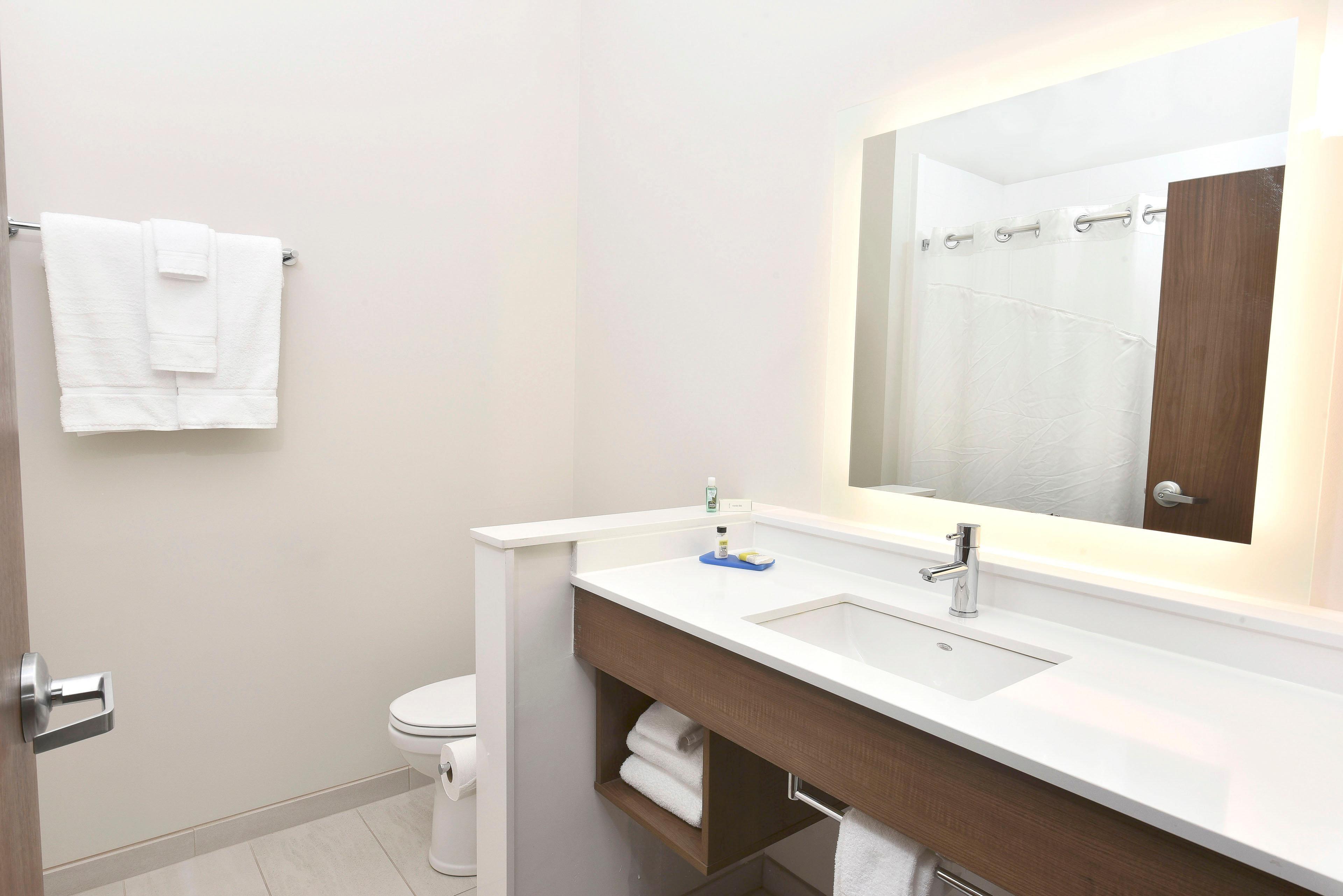 Holiday Inn Express & Suites - Madisonville By Ihg Eksteriør bilde
