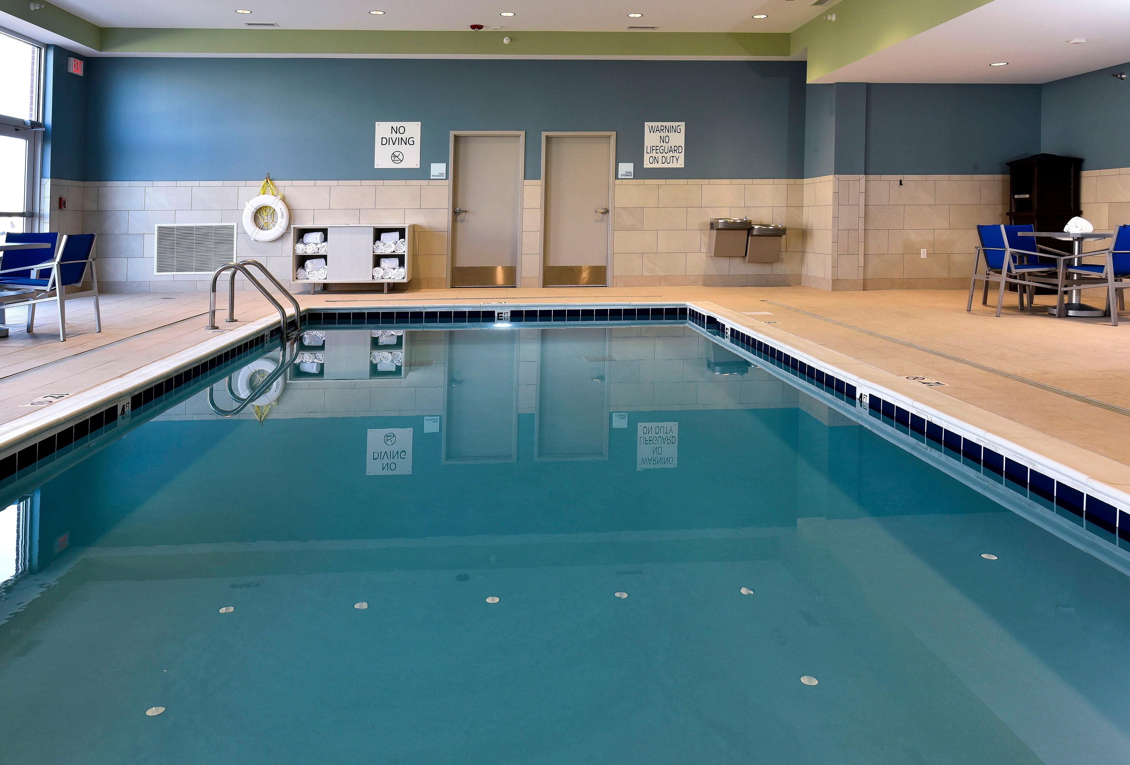 Holiday Inn Express & Suites - Madisonville By Ihg Eksteriør bilde