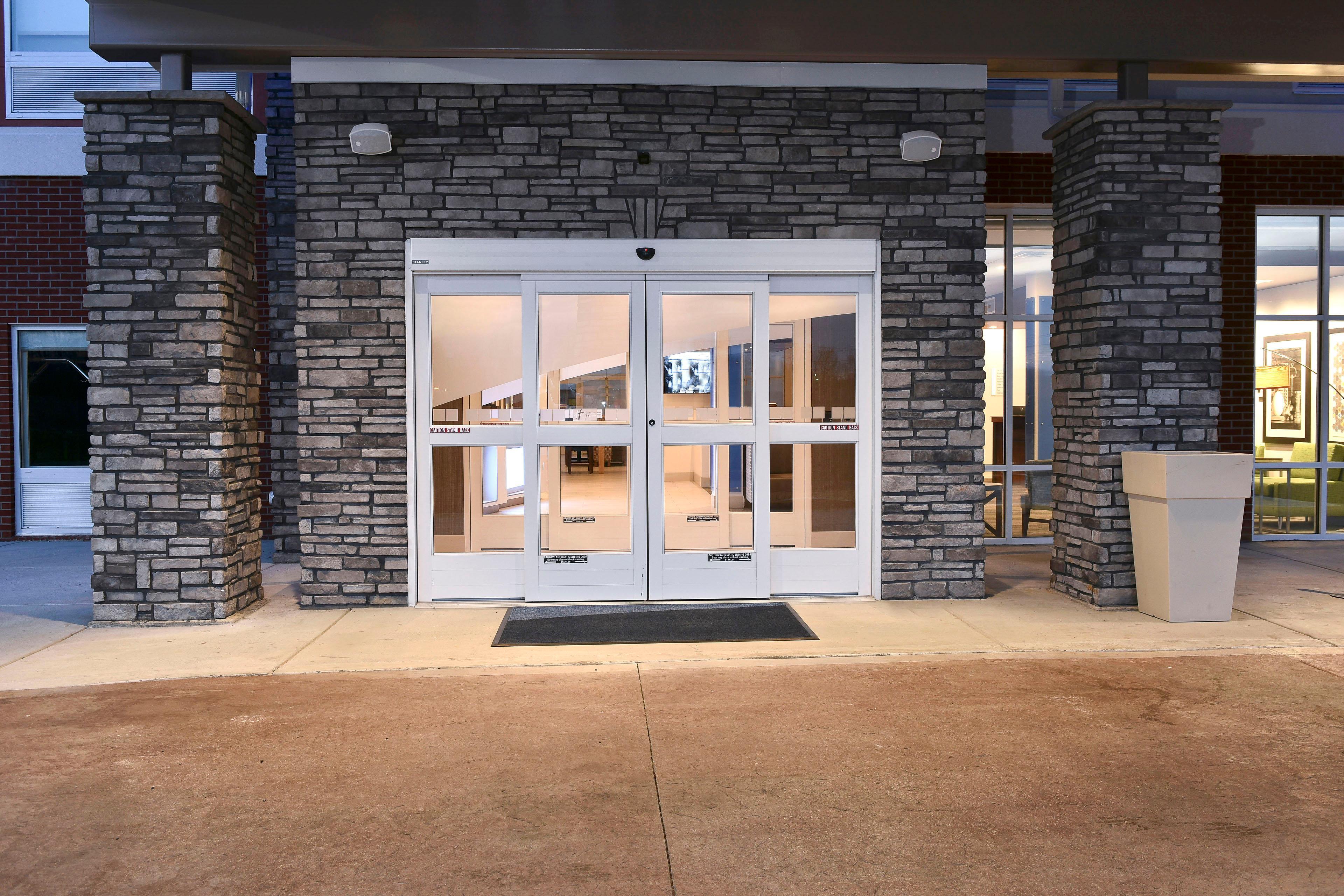 Holiday Inn Express & Suites - Madisonville By Ihg Eksteriør bilde