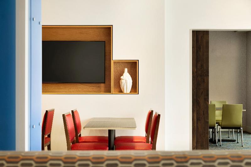 Holiday Inn Express & Suites - Madisonville By Ihg Eksteriør bilde
